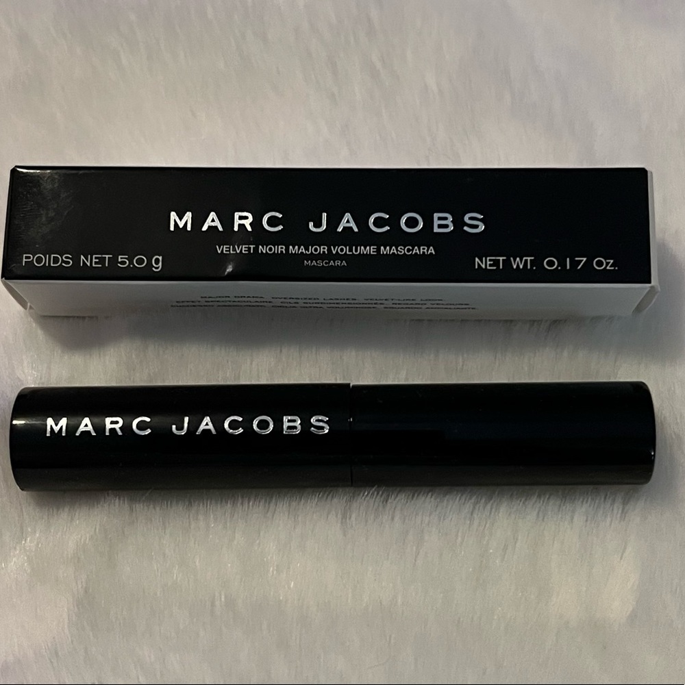 Marc Jacobs - Velvet Noir Major Volume Mascara - NOIR